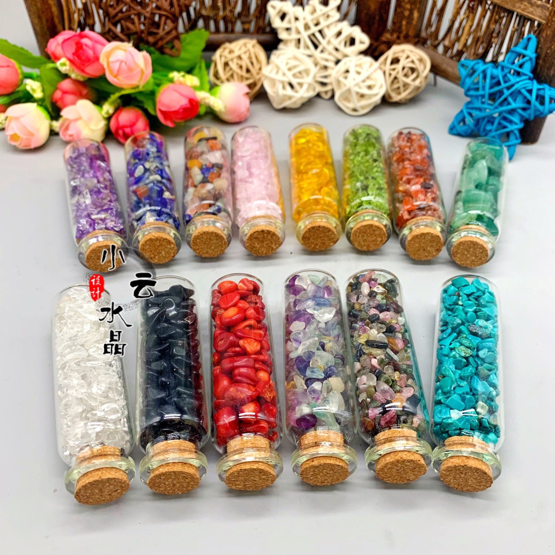 天然水晶碎石许愿瓶 七彩色半宝石桌面装饰摆件